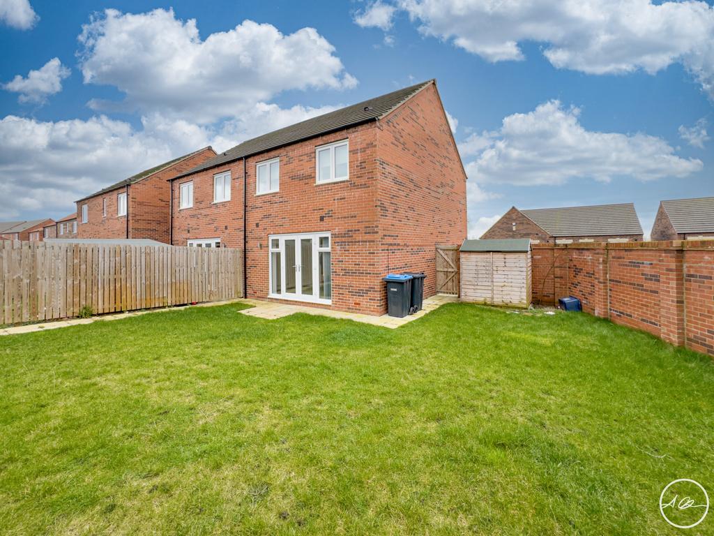 Olivette Crescent, Thirsk, YO7 3 bed semidetached house for sale £