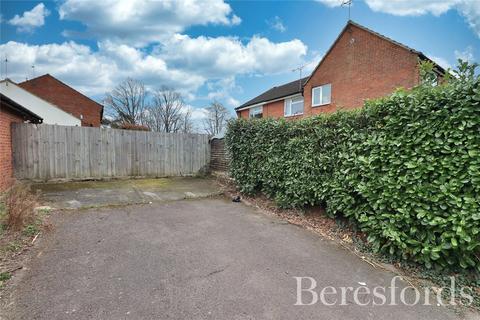 104 Henniker Gate, Chelmsford, CM2 6SB
