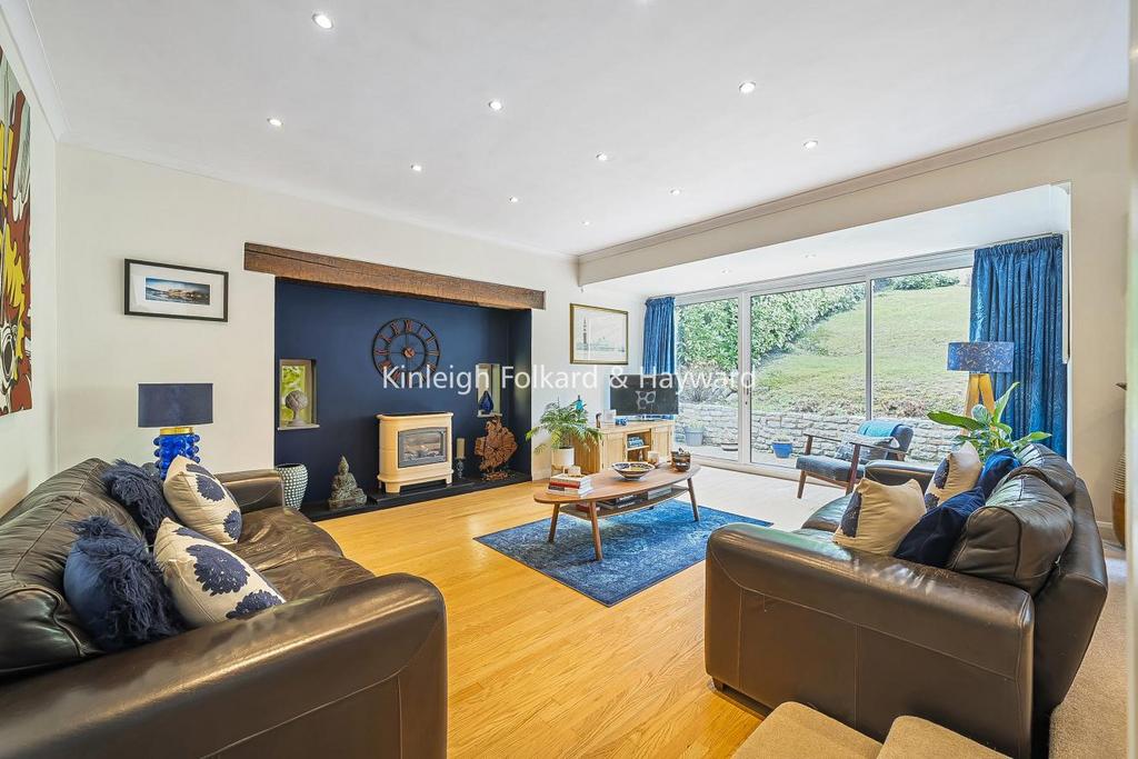Logs Hill, Chislehurst 4 bed detached house for sale £1,000,000