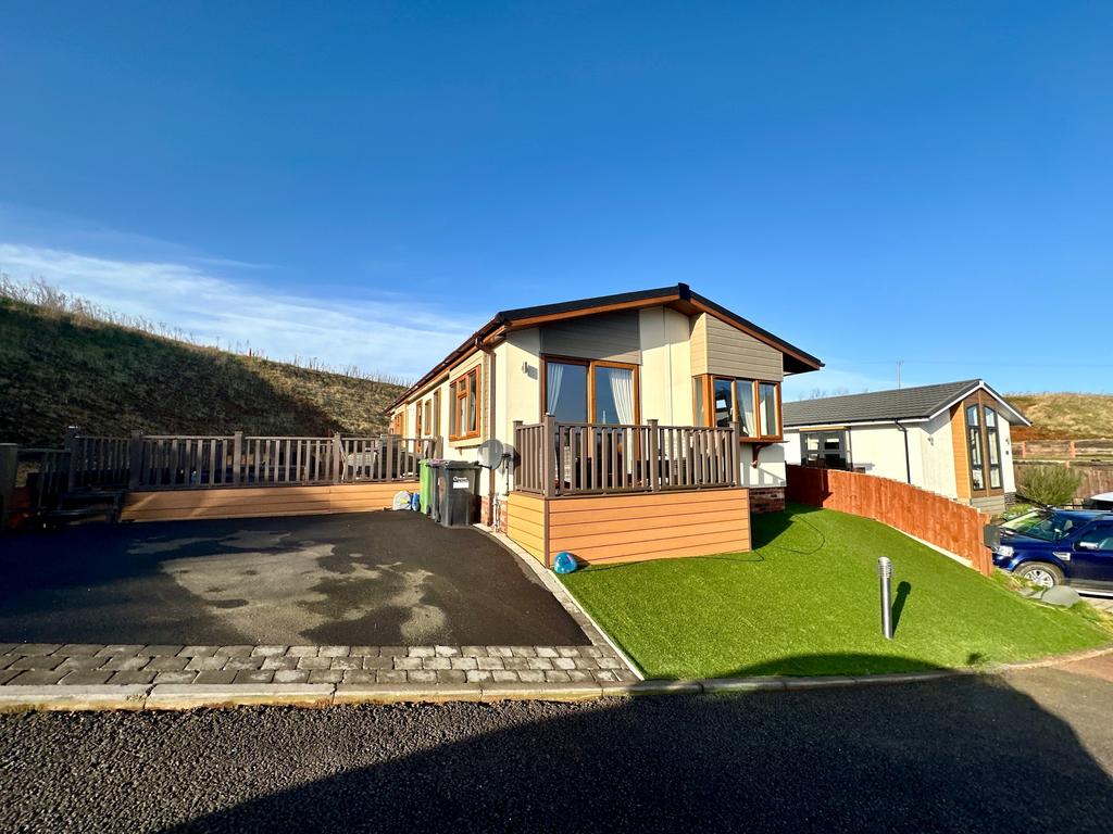 The Meadows, Wolverhampton WV5 2 bed park home for sale £265,000