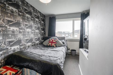 28 Cheshire Walk, Grimsby, DN37 9AR