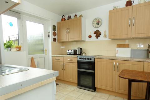 2 Ashdale, Liverpool, L36 4QS