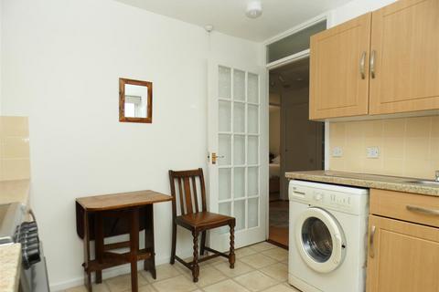 2 Ashdale, Liverpool, L36 4QS