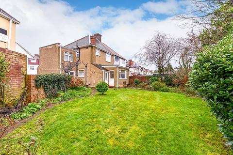 4 bedroom semi-detached house for sale - Nelson Gardens, Hounslow, TW3