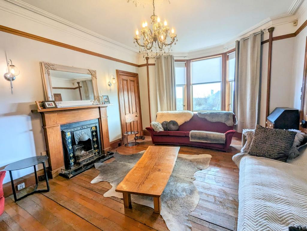 High Road, Stevenston KA20 2 bed detached house for sale £125,000