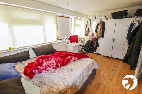 144 Rutland Gate, Belvedere, DA17 6HG
