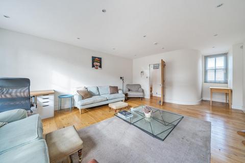 6c Richborne Terrace, London, SW8 1AP