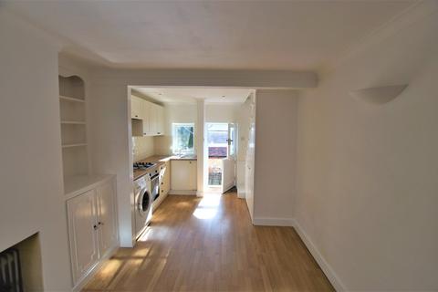 2 bedroom terraced house to rent, Bond Street, Arundel, West Sussex, BN18