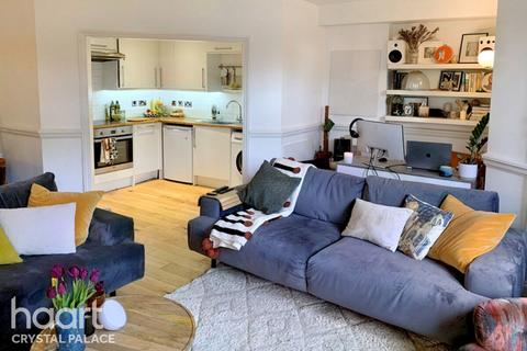 1 bedroom flat for sale, Lancaster Road, LONDON