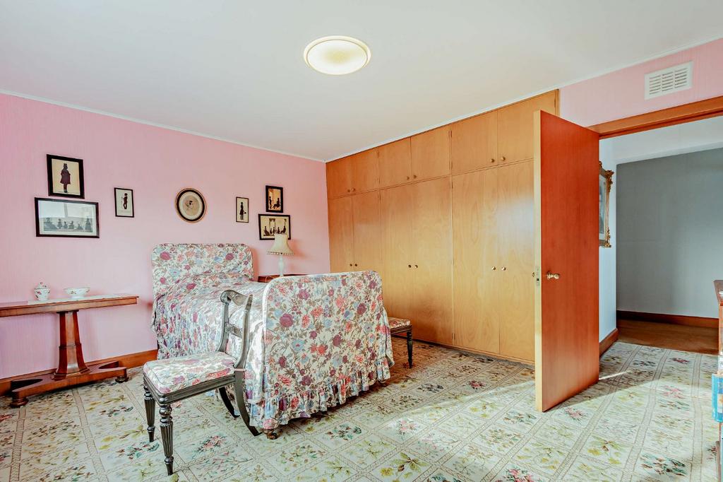 Built In Wardrobes