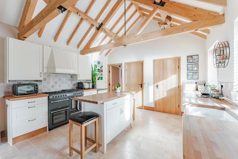 3 bedroom barn conversion for sale, Lingwood Lane, North Burlingham