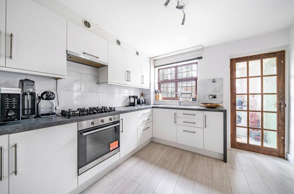 Kitchen .