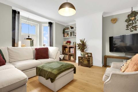 1 bedroom flat for sale, Oliver Road, Leyton, E10