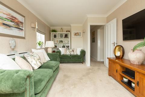 43 Cross Road, Birchington, CT7 9HW
