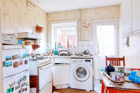 98 Clun Road, Wick, Littlehampton, BN17 7EB