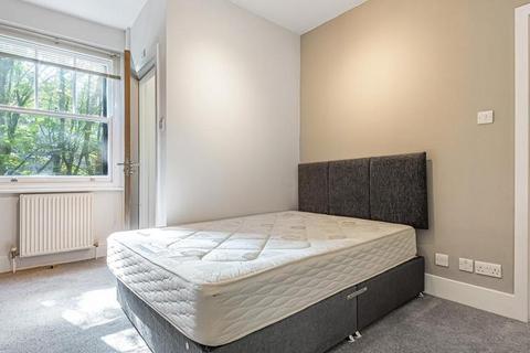 1 bedroom flat to rent, Chiswick Road, London, W4