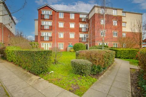 2 bedroom flat for sale - WEST END HOUSE! TWO DOUBLE BEDROOM APARTMENT REQUIRING COSMETIC MODERNISATION!