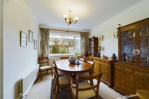 3 bedroom terraced house for sale, Bedgrove, Aylesbury