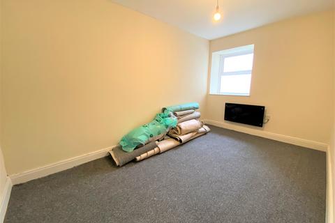 2 bedroom apartment to rent, Springfield Road, Blackpool FY1