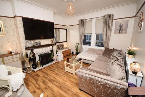3 bedroom flat for sale - Eglesfield Road, South Shields