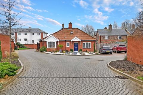 2 bedroom bungalow for sale, Ridley Green, Hartford End, Chelmsford, Essex, CM3
