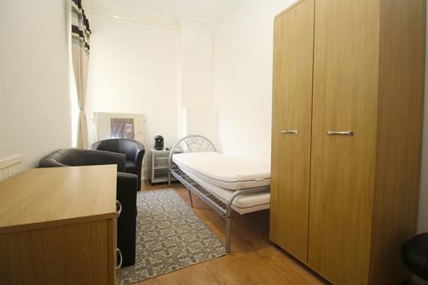 1 bedroom in a house share to rent, Clarence Street, Loughborough, LE11