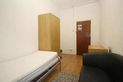 1 bedroom in a house share to rent, Clarence Street, Loughborough, LE11