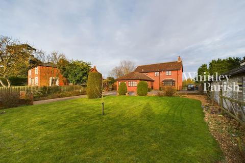 4 bedroom detached house for sale, Church Road, Shelfanger