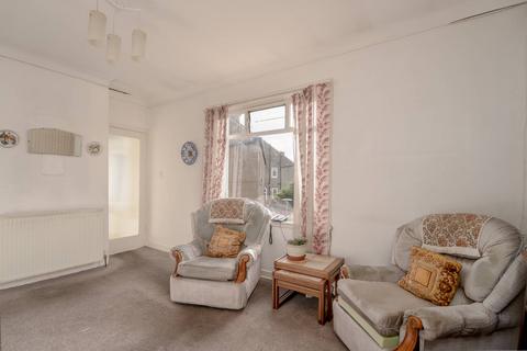 143 Crewe Crescent, Edinburgh, EH5 2JN
