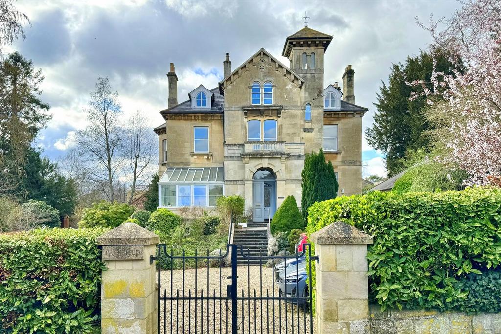 Park Gardens, Bath 2 bed flat for sale £700,000