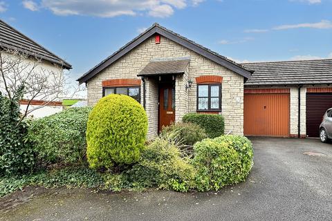 2 bedroom bungalow for sale - Market Way, Chudleigh