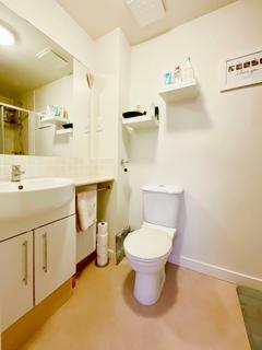 72 Burrium Gate, Usk, NP15 1TN