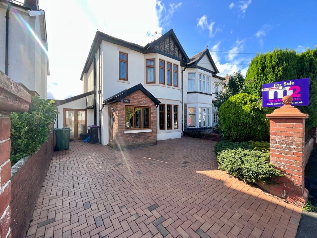 Llantarnam Road, Cwmbran NP44 3 bed semidetached house for sale £350,000