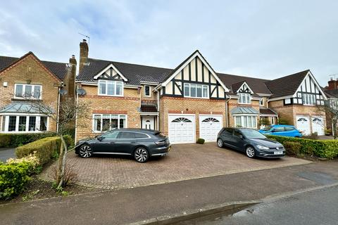 5 bedroom detached house for sale, Priory Gardens, Newport NP18