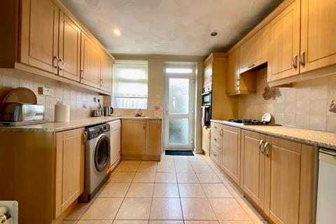 3 bedroom terraced house for sale, Clyffard Crescent, Newport NP20