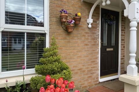 2 Old Bank View, Oldham, OL1 4QF