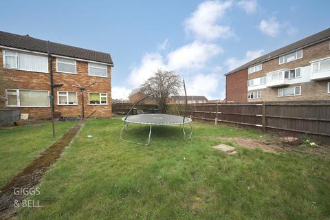 130 Birchen Grove, Luton, LU2 7TW