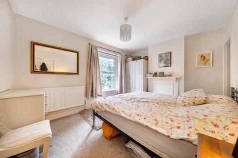 2 bedroom end of terrace house for sale, Aylesbury,  Buckinghamshire,  HP20