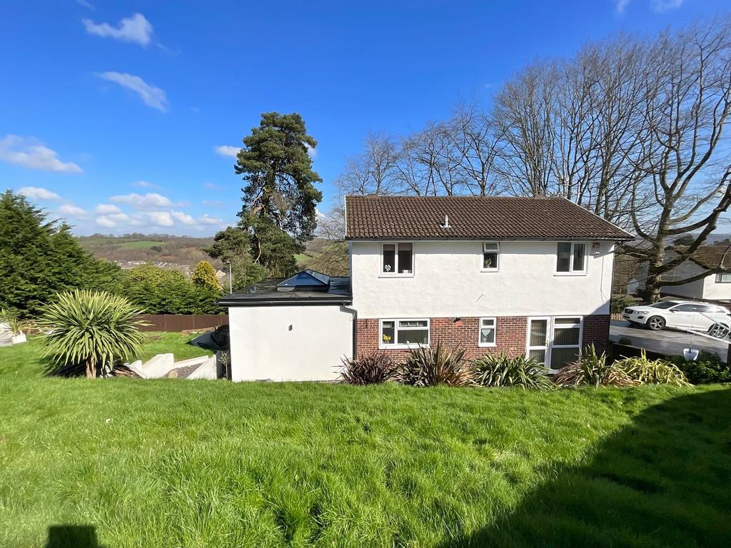 Grove Park Drive, Newport NP20 4 bed detached house for sale £435,000