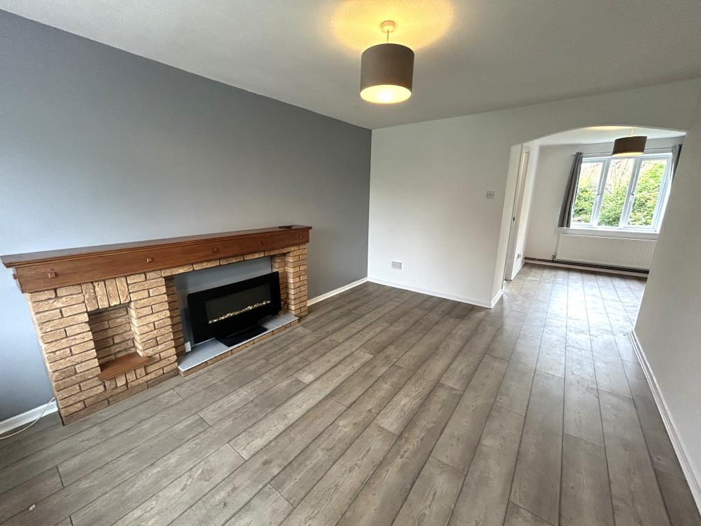 Primrose Crescent, Worcester, WR5 3 bed detached house to rent £1,275