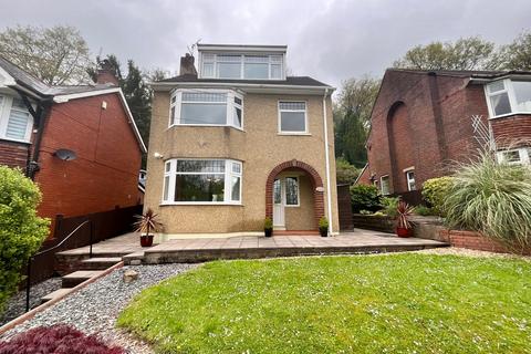 3 bedroom detached house for sale, Usk Road, Pontypool NP4