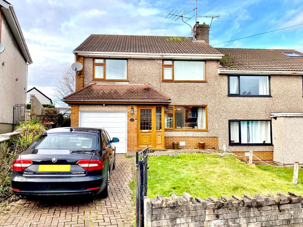 Oaklands Park Drive, Newport NP10 3 bed semidetached house for sale