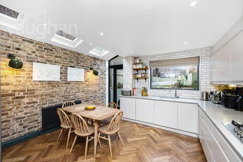 30 Bates Road, Brighton, BN1 6PG