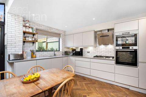 30 Bates Road, Brighton, BN1 6PG