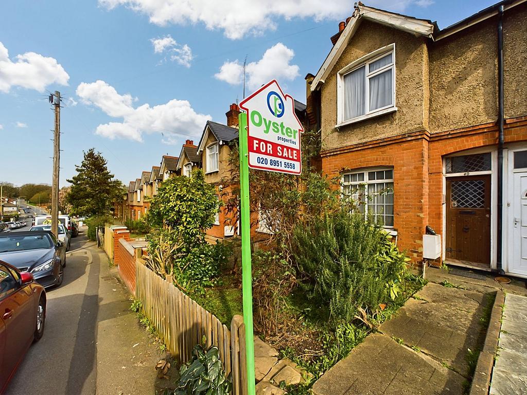 Brunswick Park Road, London, N11 2 bed for sale £350,000