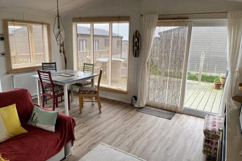 2 bedroom lodge for sale, Seaview Gorran Haven