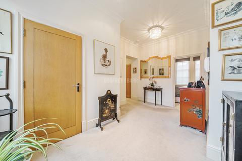 undefined, Mill Hill Village NW7