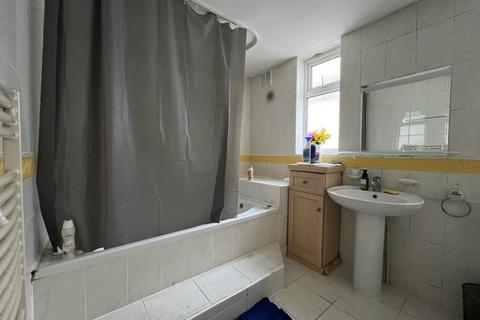 House share to rent, Court Road, Eltham, SE9