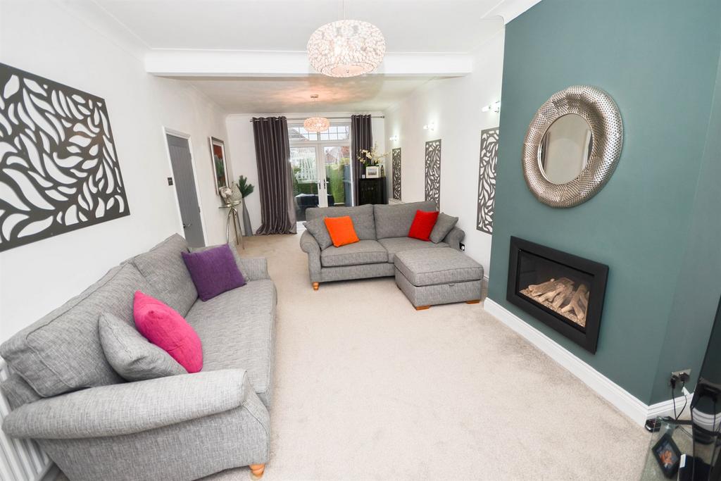Southfield Road, South Shields 3 bed semidetached house for sale £