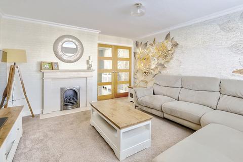 4 bedroom semi-detached house for sale, Esher Avenue, Normanby, TS6